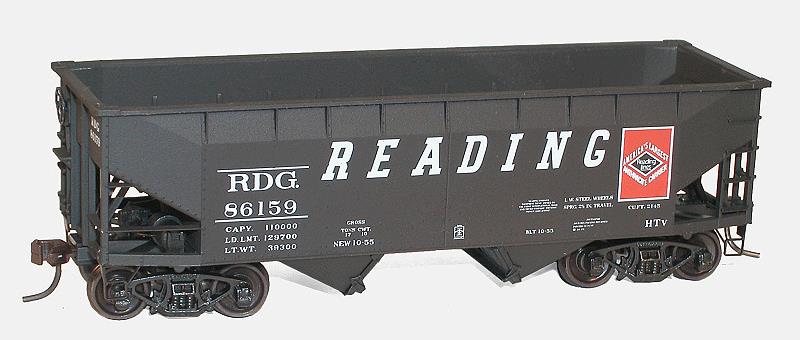 Accurail 8052 HO Reading 50-Ton Offset 2-Bay Hopper