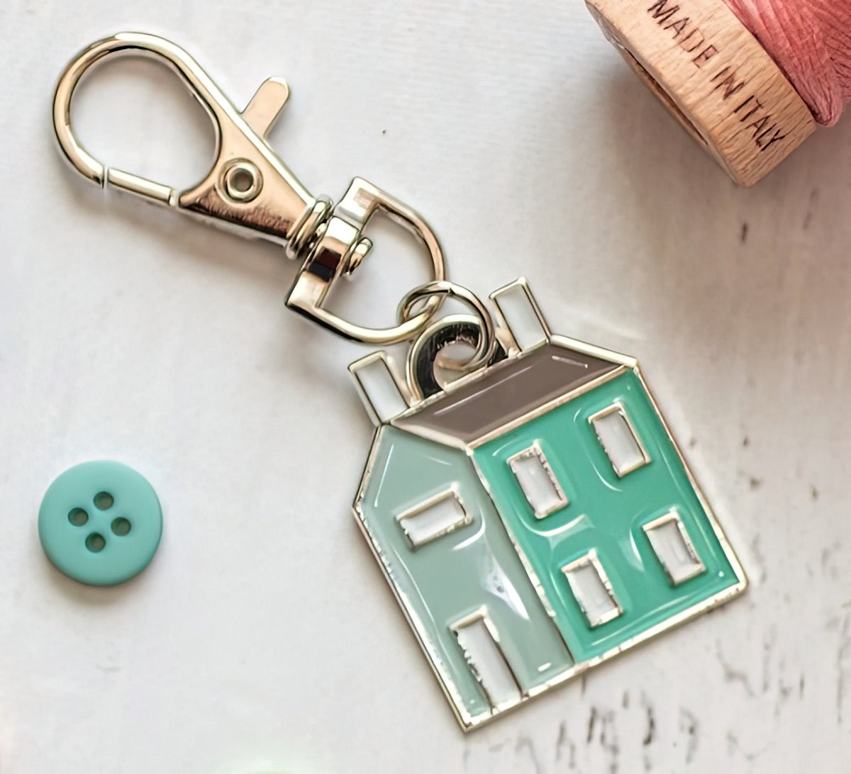 Lori Holt - Prim Village Enamel Charm
