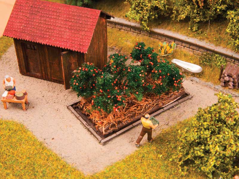 Garden Plot - Assembled - Deco Minis -- 6 Tomato Plants