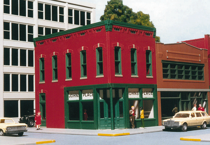 John's Place -- Kit - 2-3/4 x 5"7 x 12.8cm