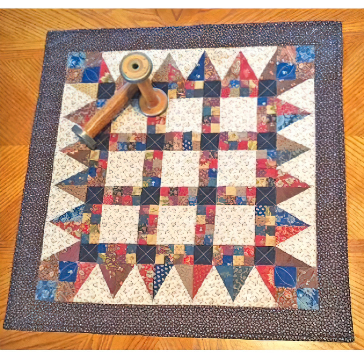 Cut Loose Press - Lilyanna Quilt Pattern