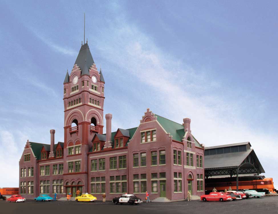 Milwaukee Everett Street Station and Train Shed -- Kit - Station Measures: 25-5/32 x 8-13/32 x 22"63.8 x 21.3 x 55.8cm