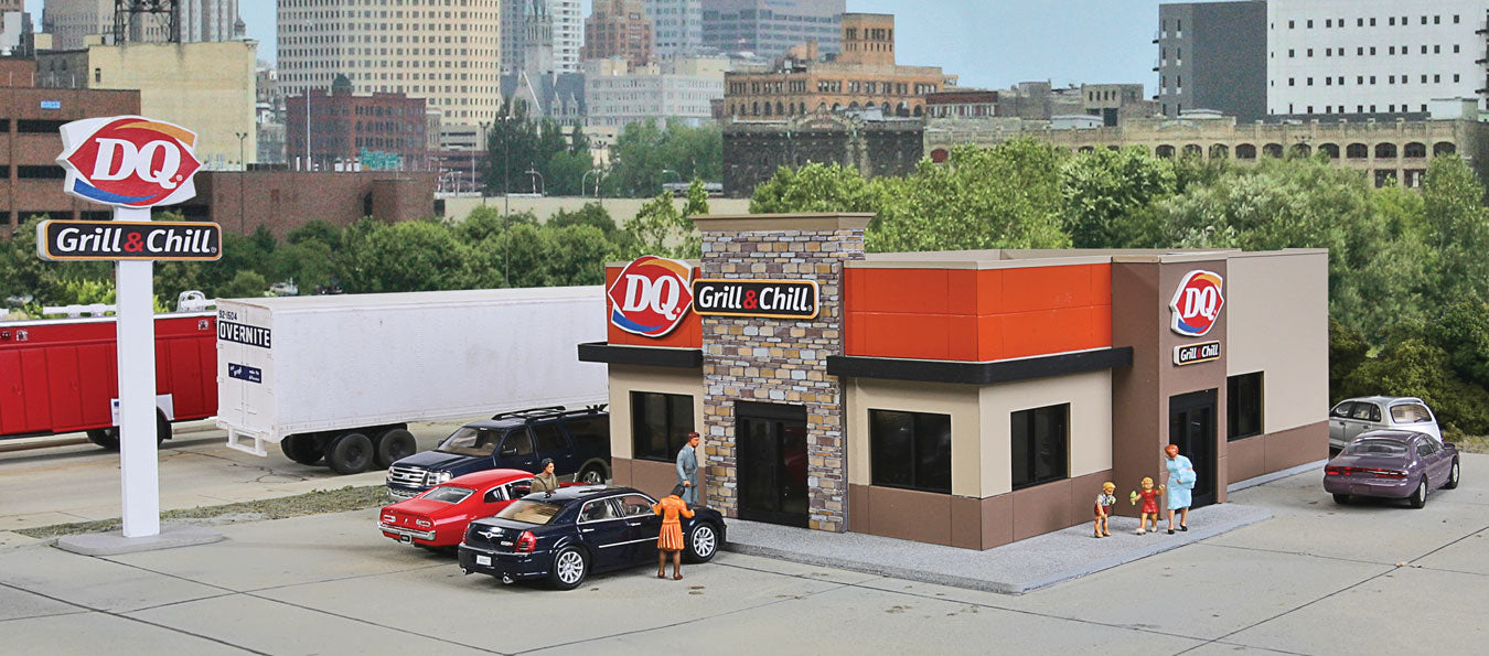 DQ Grill & Chill -- Kit - 7-1/4 x 5-3/8 x 2-3/4"18.4 x 13.6 x 6.9cm
