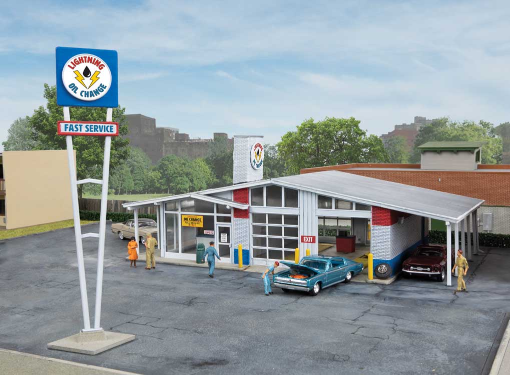 Drive-in Oil Change - Repurposed Gas Station -- Kit - 10-1/2 x 9 x 3-3/16"26.6 x 22.8 x 8cm