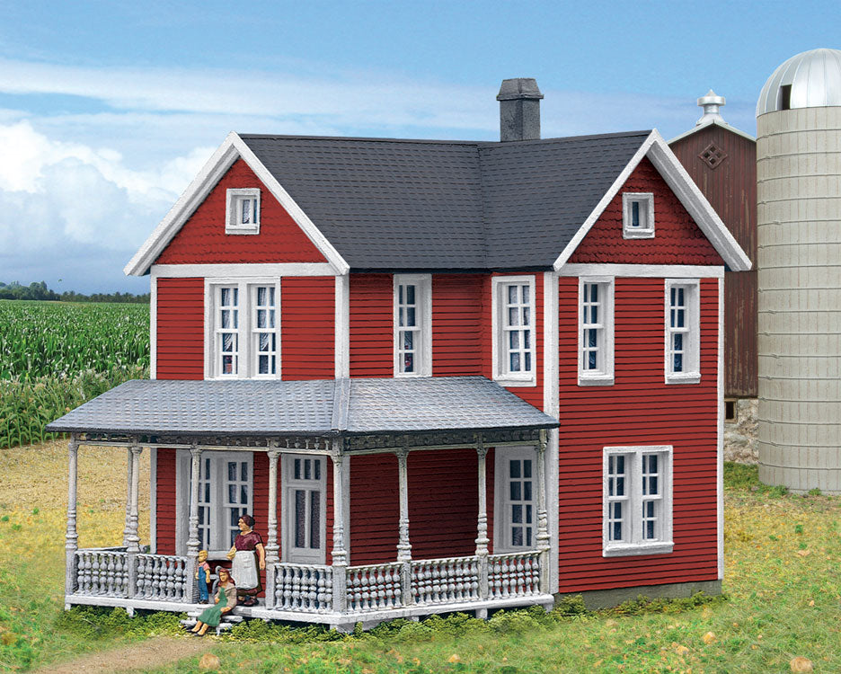 Cottage Grove Farm House -- Kit - 5-3/8 x 3-1/2 x 5-1/8" 13.6 x 8.8 x 13cm