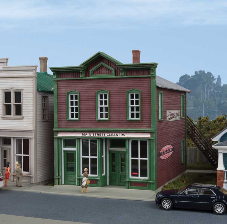 Main Street Cleaners -- Kit - 5 x 4-7/8 x 5-1/2"12.7 x 12.4 x 14cm