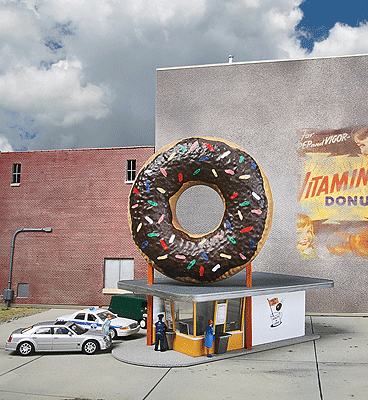 Hole-In-One Donut Shop -- Kit - 5-1/8 x 2-1/2 x 5-1/8"13 x 6.3 x 13cm