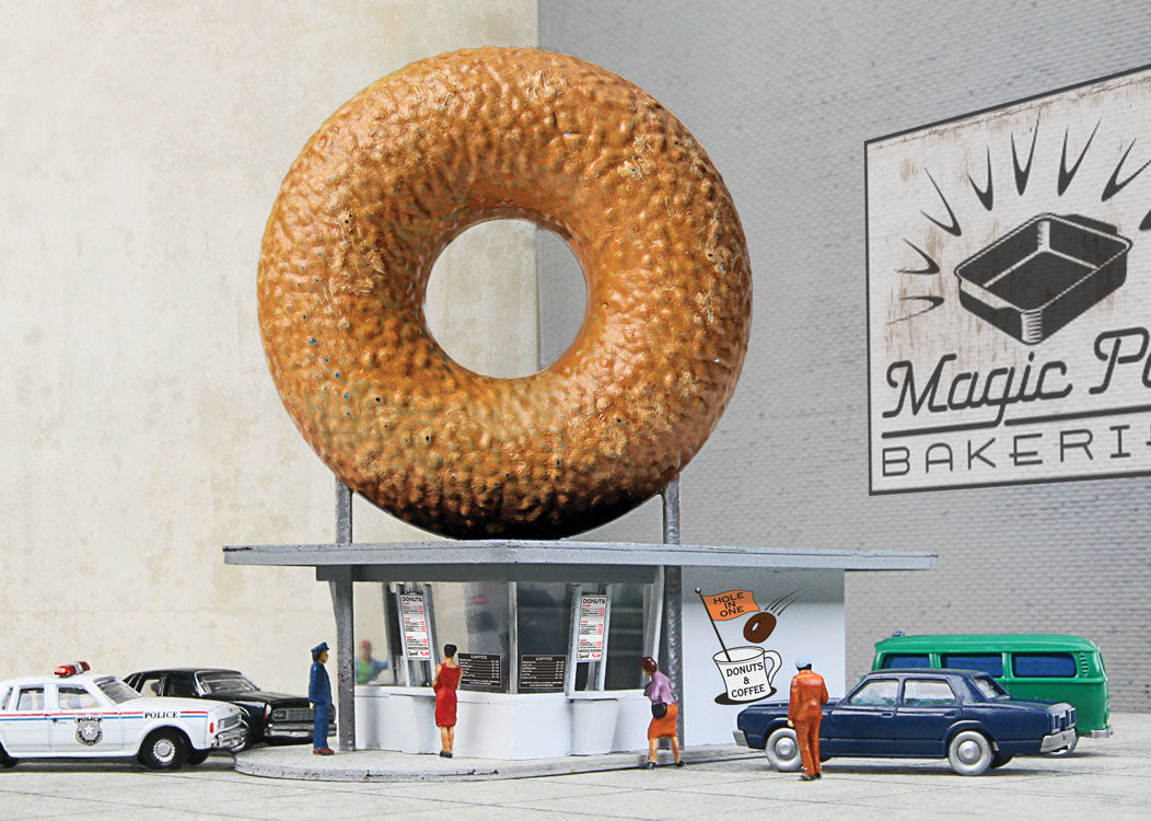 Hole-In-One Donut Shop -- Kit - 2-7/8 x 1-1/2 x 2-7/8"7.3 x 3.8 x 7.3cm