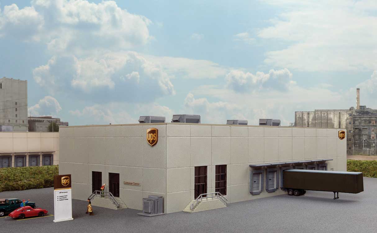 UPS Hub with Customer Center -- Kit- 12 x 6-1/2 x 3-3/16"30.4 x 16.5 x 8cm