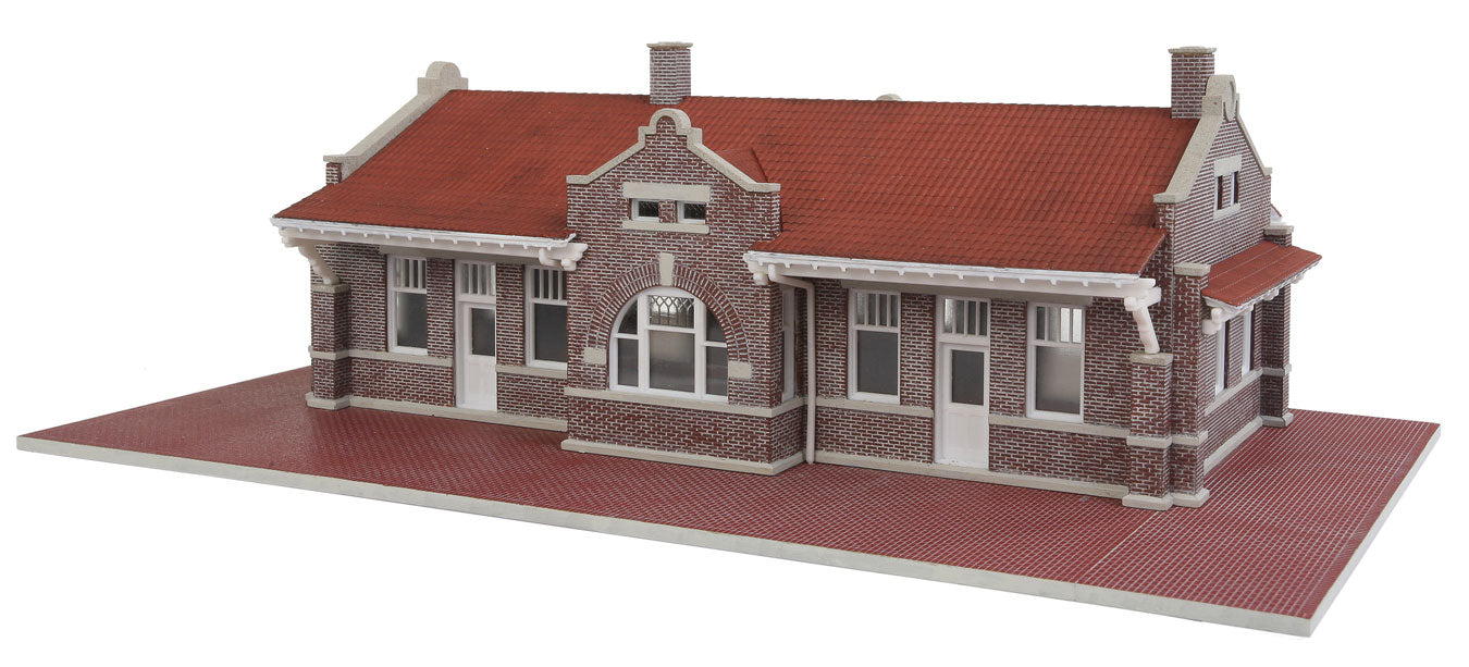 Brick Mission-Style Santa Fe Depot -- Kit - 11-5/16 x 6-7/16 x 3-3/4"28.7 x 16.3 x 9.5cm