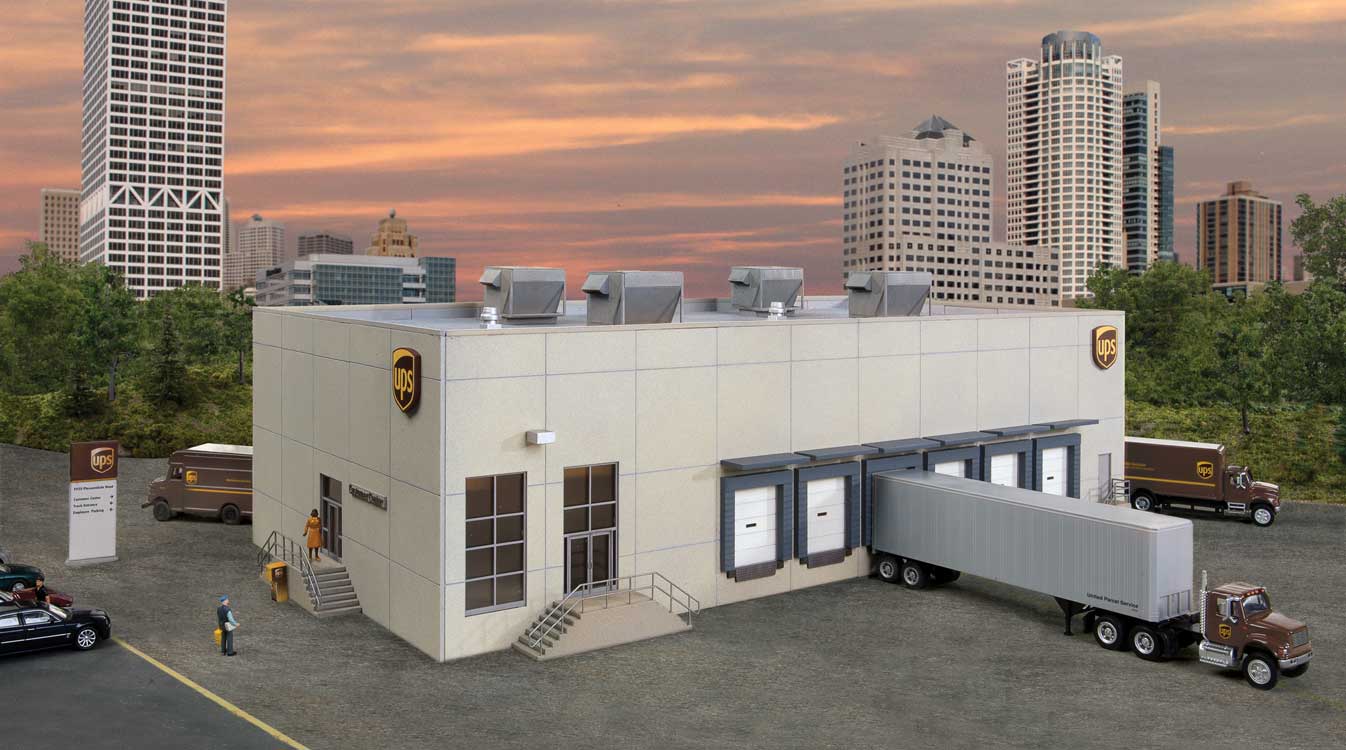 UPS Hub with Customer Center -- Kit - 17-13/16 x 9-1/4 x 5-1/4"45.2 x 23.4 x 13.3cm
