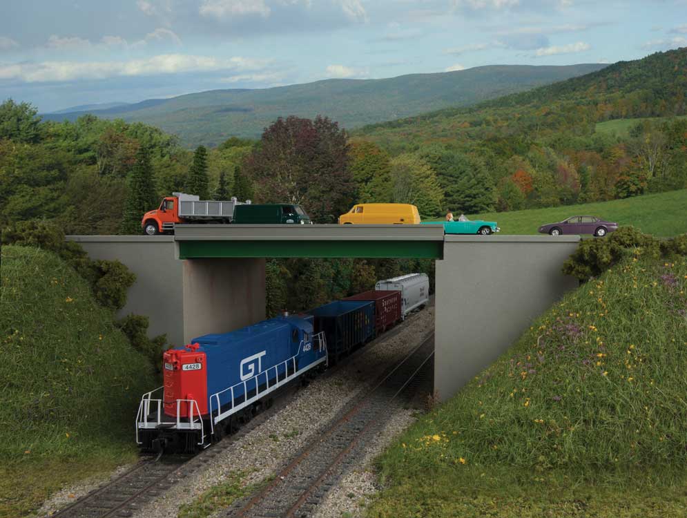 Modern Steel Highway Overpass with Concrete Sides -- Kit - 12-15/16 x 4-3/4"32.9 x 12cm