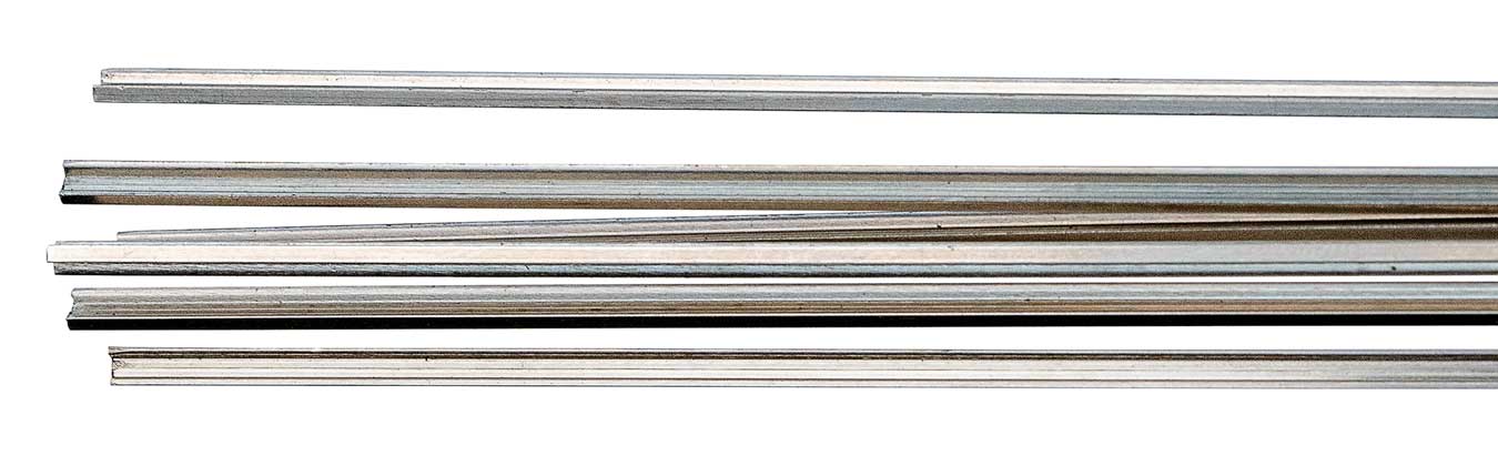Code 100 Nickel Silver Rail pkg(17) -- Each section - 36"0.9m long; 51' 15.5m total length