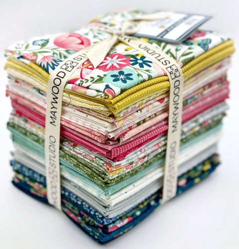 Maywood Studio - Vintage Flora Fat Quarter Bundle by Kimberbell 32 pcs