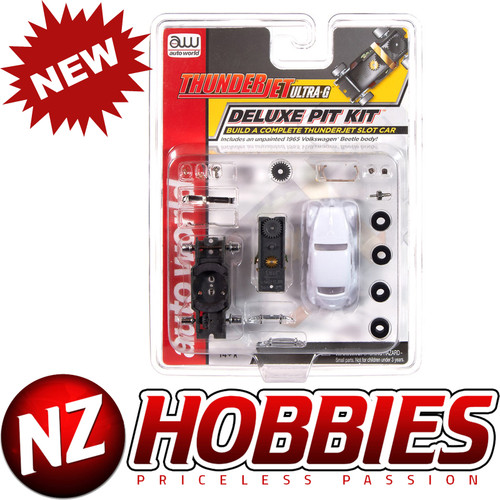 Auto World RDZTRX139 Thunderjet Deluxe Pit Kit (1965 Volkswagen Beetle)