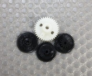 FUTFGS32FP FUTABA GEAR SET S32FP